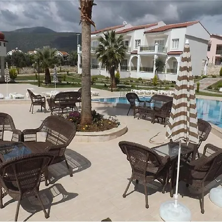 Akbuek Palace Apartman